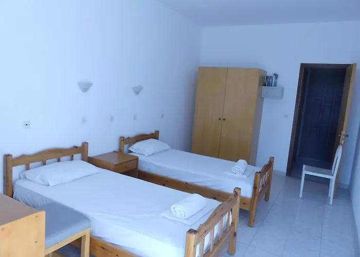 Marianthi Studios & Apartments
